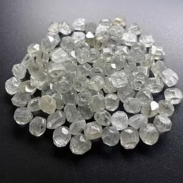 greenish_hpht_rough_fancy_colored_lab_diamonds_5_carat_to_8_carat